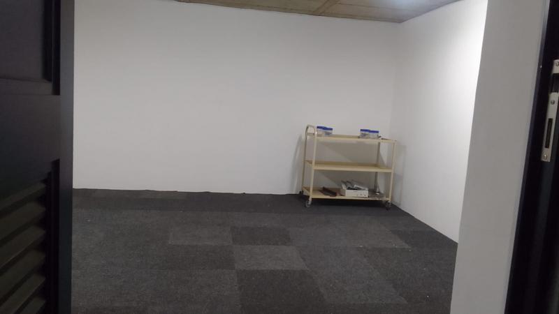 To Let commercial Property for Rent in Parow North Western Cape